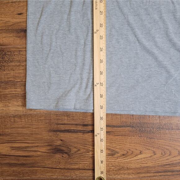 Under Armour Tee Athletic Shirt Men Size M Gray Short Sleeve Crew Neck Casual - Picture 8 of 10